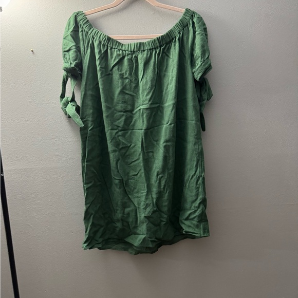 Lulu's Forest‎ Green Off-Shoulder dress - Picture 4 of 5